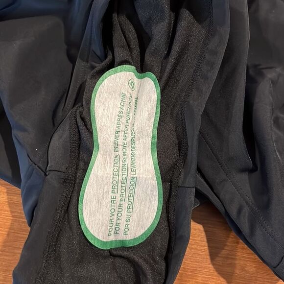 NWT Aqua Couture bikini top with swim shorts size 2x - Picture 8 of 8